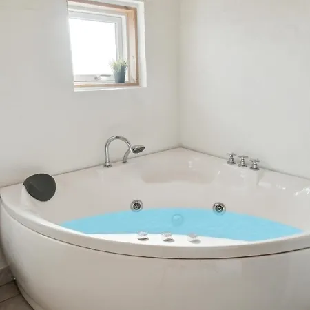 Beautiful In Ebeltoft With Sauna * Øksenmølle