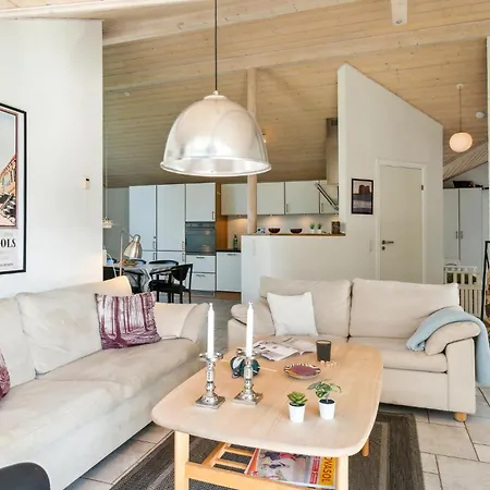 Beautiful In Ebeltoft With Sauna Tatil Evi Øksenmølle