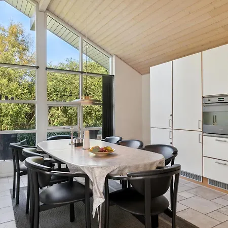 Σπίτι διακοπών Beautiful Home In Ebeltoft With Sauna Ebeltoft