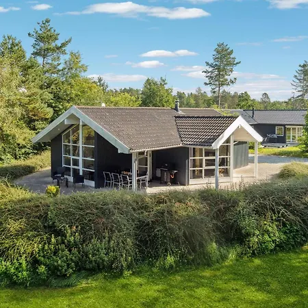 Beautiful In Ebeltoft With Sauna Tatil Evi